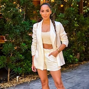 Meet your Posher, Shoni